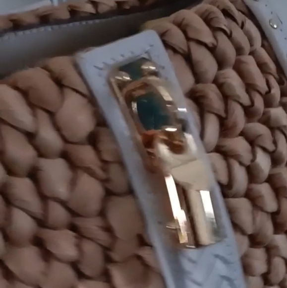 Michael Kors straw handbag GUC - Picture 14 of 14